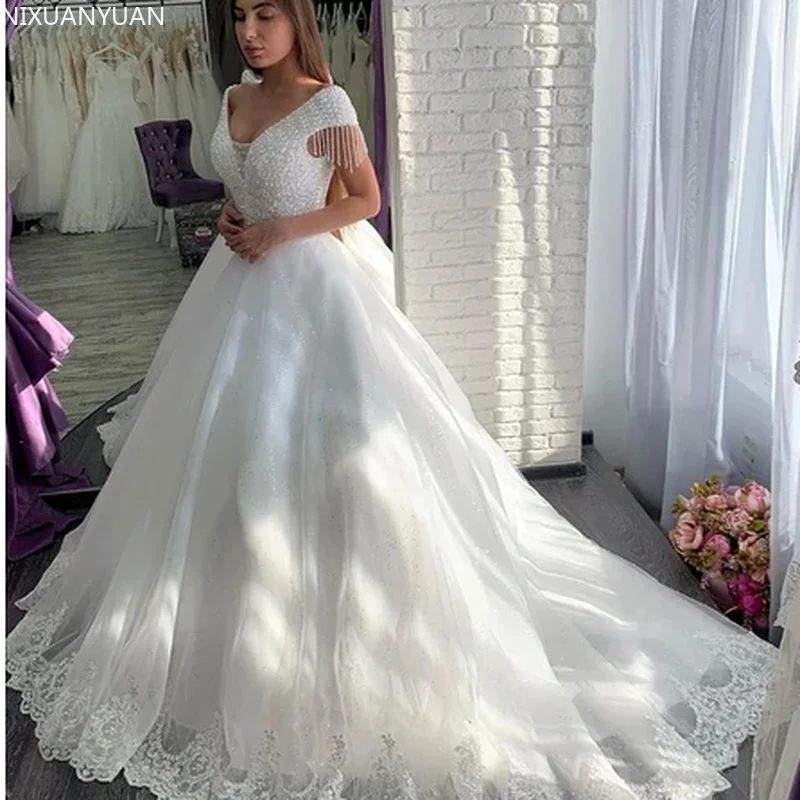 Luxury Beaded Crystal Dropping A Line Glitter Luminous Wedding Dress Plus Size Dress for Wedding Day
Luxury Beaded Crystal Dropping A Line Glitter Luminous Wedding Dress Plus Size Dress for Wedding Day