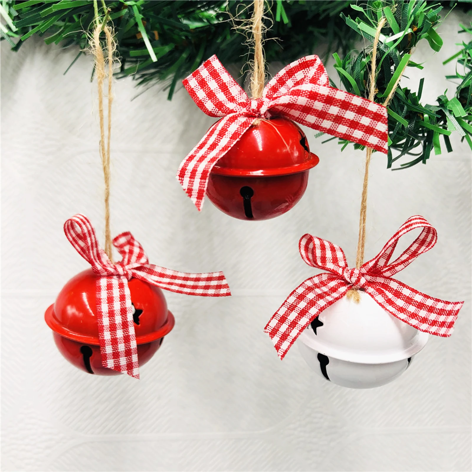 1PC Christmas Decoration Exquisite Gift Cute Bow Knot Twine Pendants Hemp Rope Pendant Round Bell Wrought Iron
1PC Christmas Decoration Exquisite Gift Cute Bow Knot Twine Pendants Hemp Rope Pendant Round Bell Wrought Iron