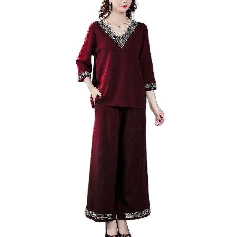 Women's Suit Spring and Autumn New Style V-neck Long-sleeved Black Large Size Clothes Pants Casual Fashion Two-piece Suit
Women's Suit Spring and Autumn New Style V-neck Long-sleeved Black Large Size Clothes Pants Casual Fashion Two-piece Suit