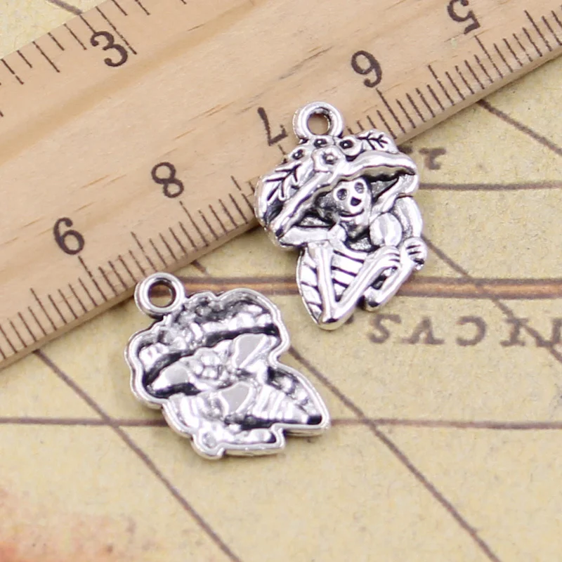 30pcs Charms Skull In Sombrero With Glass 20x14mm Antique Silver Pendants Making DIY Handmade Tibetan Silver Finding Jewelry
30pcs Charms Skull In Sombrero With Glass 20x14mm Antique Silver Pendants Making DIY Handmade Tibetan Silver Finding Jewelry