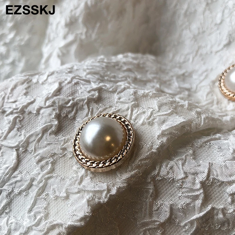 French retro puff sleeve cropped blouse shirt women 2021 new temperament short short sleeve blouse shirt women
French retro puff sleeve cropped blouse shirt women 2021 new temperament short short sleeve blouse shirt women