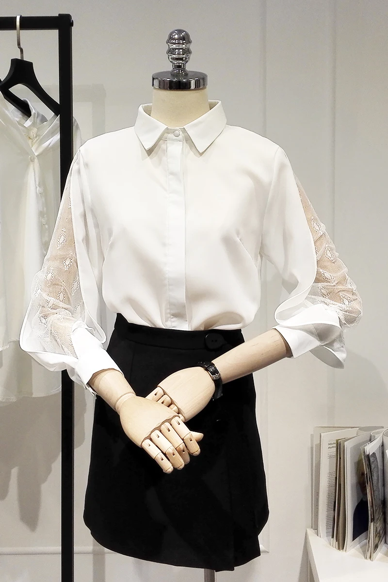 2021 New Korean Fashion Women Shirt Elegant Lapel Mesh Splicing Long Sleeve Chiffon Blouse Sweet Ladies Top
2021 New Korean Fashion Women Shirt Elegant Lapel Mesh Splicing Long Sleeve Chiffon Blouse Sweet Ladies Top