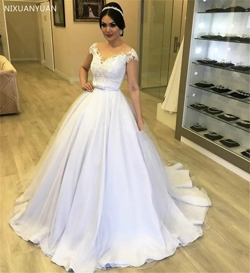 White Lace Wedding Dresses Ball Gown 2021 V Neck Sweep Train Appliques Princess Bridal Dress Custom Made Vestido De Noiva
White Lace Wedding Dresses Ball Gown 2021 V Neck Sweep Train Appliques Princess Bridal Dress Custom Made Vestido De Noiva