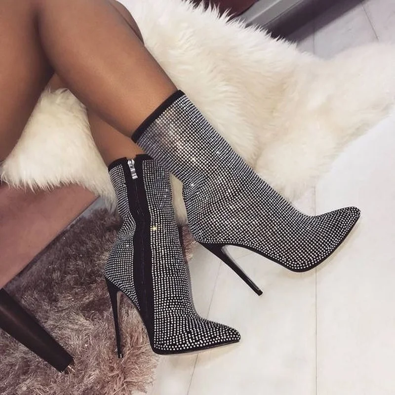 Women Ankle Boots Plus Size 35-42 Rhinestones High Heels Shoes Woman Zip Pointed Toe Sexy Motorcycle Boots for Females 2021
Women Ankle Boots Plus Size 35-42 Rhinestones High Heels Shoes Woman Zip Pointed Toe Sexy Motorcycle Boots for Females 2021