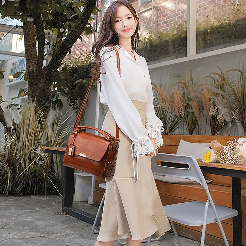 Women Handbags For Women 2021 PU Oil Wax Leather Boston Bag Sac a Main Female Shoulder Bag Lady Crossbody Bagsr Fashion Tote
Women Handbags For Women 2021 PU Oil Wax Leather Boston Bag Sac a Main Female Shoulder Bag Lady Crossbody Bagsr Fashion Tote