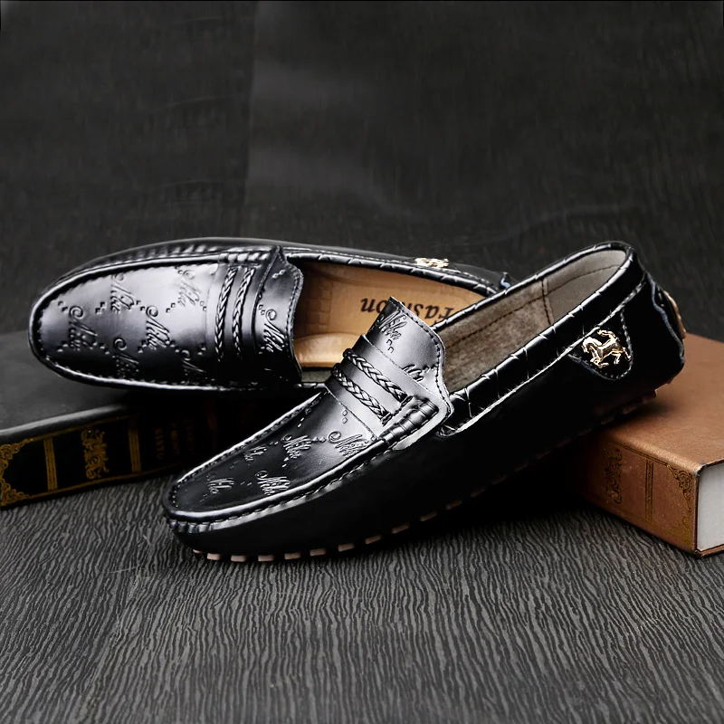 Новинка 2021, мужская обувь, модная повседневная обувь, кожаные туфли, Корейская обувь, мужская обувь на мягкой подошве, обувь для вождения.
Новинка 2021, мужская обувь, модная повседневная обувь, кожаные туфли, Корейская обувь, мужская обувь на мягкой подошве, обувь для вождения.