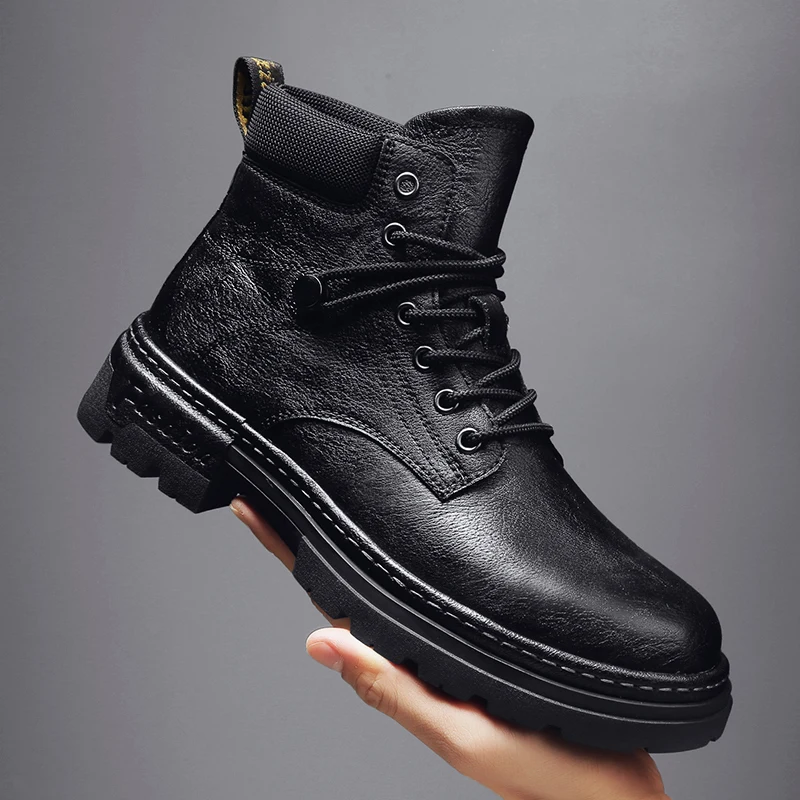 Men's Tooling Shoes Luxury Fashion Genuine Leather Martin Shoes Thick Bottom Comfortable Casual Shoes British Trend Men Shoes 
Men's Tooling Shoes Luxury Fashion Genuine Leather Martin Shoes Thick Bottom Comfortable Casual Shoes British Trend Men Shoes