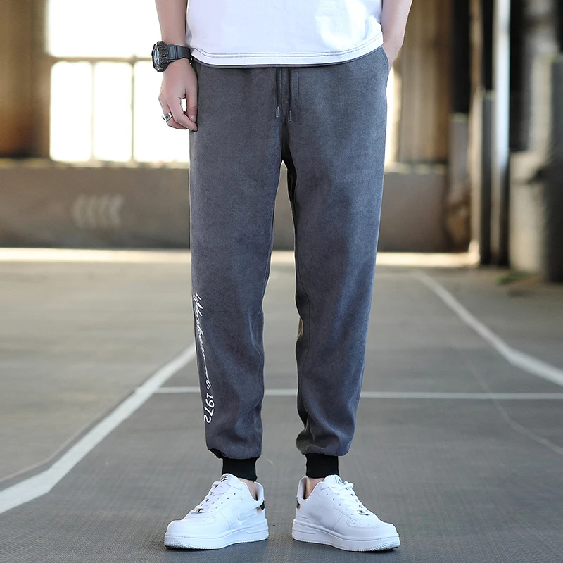 2021 мужские уличные комбинезоны в стиле хип-хоп с цветочным принтом 
2021 мужские уличные комбинезоны в стиле хип-хоп с цветочным принтом