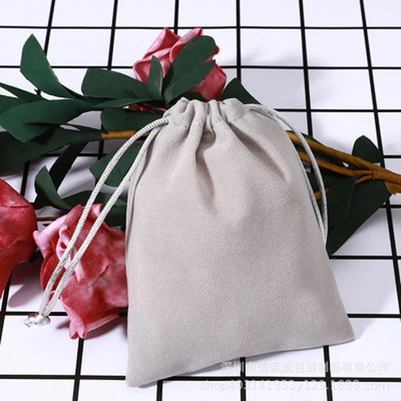 1PCS Dark Red Dice Bag Velvet Bag Big Jewelry Bag Bracelet Candy Jewelry Packaging Bags Wedding Drawstring Pouch Board Game
1PCS Dark Red Dice Bag Velvet Bag Big Jewelry Bag Bracelet Candy Jewelry Packaging Bags Wedding Drawstring Pouch Board Game