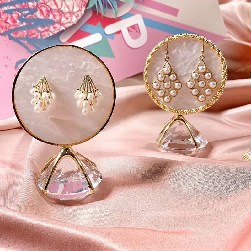 Серьги Дисплей подставка для показа ювелирных изделий Чехол серьги ювелирные изделия Организатор Серьги Держатель ювелирных изделий стой...
Серьги Дисплей подставка для показа ювелирных изделий Чехол серьги ювелирные изделия Организатор Серьги Держатель ювелирных изделий стой...