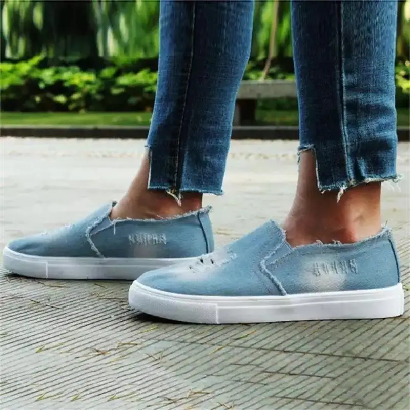 2021 New Women's Shoes Fashion Trend Casual Solid Color Washed Denim Classic Round Toe Flat-heel Comfortable Loafers XM239
2021 New Women's Shoes Fashion Trend Casual Solid Color Washed Denim Classic Round Toe Flat-heel Comfortable Loafers XM239