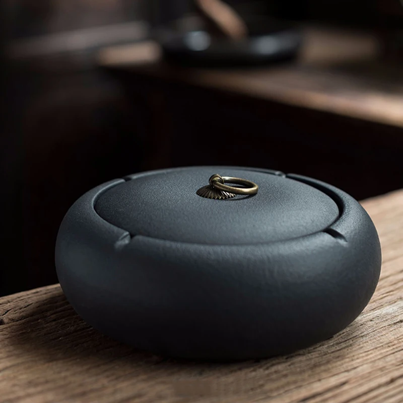Black Ceramic Ashtray Personality Fashion Windproof Large with Lid for Living Room Home Office European Style Ashtray GRSA889
Black Ceramic Ashtray Personality Fashion Windproof Large with Lid for Living Room Home Office European Style Ashtray GRSA889