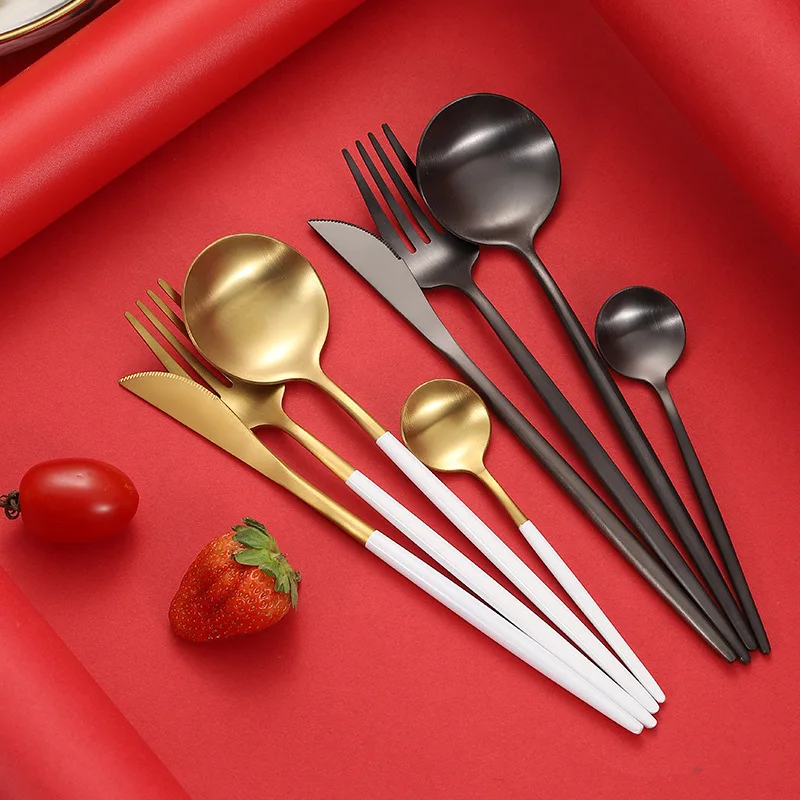 304 Stainless Steel Portugal Tableware Gold Plated Baking Varnish Knife, Fork and Spoon Four-piece Set Gift Box Hotel Western Re
304 Stainless Steel Portugal Tableware Gold Plated Baking Varnish Knife, Fork and Spoon Four-piece Set Gift Box Hotel Western Re