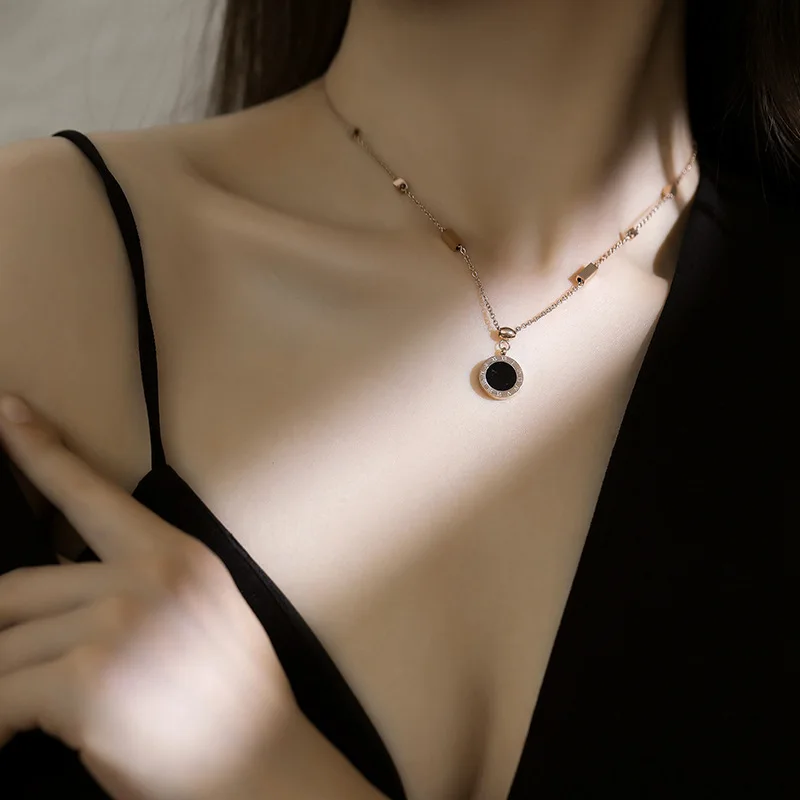 Roman Necklace Female Clavicle Necklace Cold and Simple Korea Design Necklace Necklace Necklace Pendant
Roman Necklace Female Clavicle Necklace Cold and Simple Korea Design Necklace Necklace Necklace Pendant
