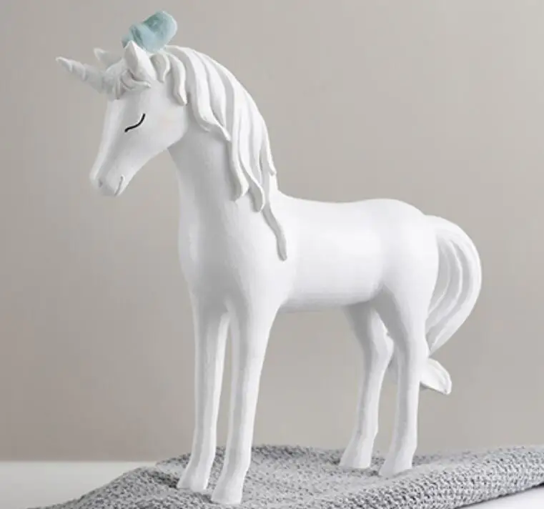 UNICORN PUT A MODERN NORDIC LIVING ROOM CRAFTS CREATIVE SIMPLE PERSONALITY RESIN ANIMAL DECORATION
UNICORN PUT A MODERN NORDIC LIVING ROOM CRAFTS CREATIVE SIMPLE PERSONALITY RESIN ANIMAL DECORATION