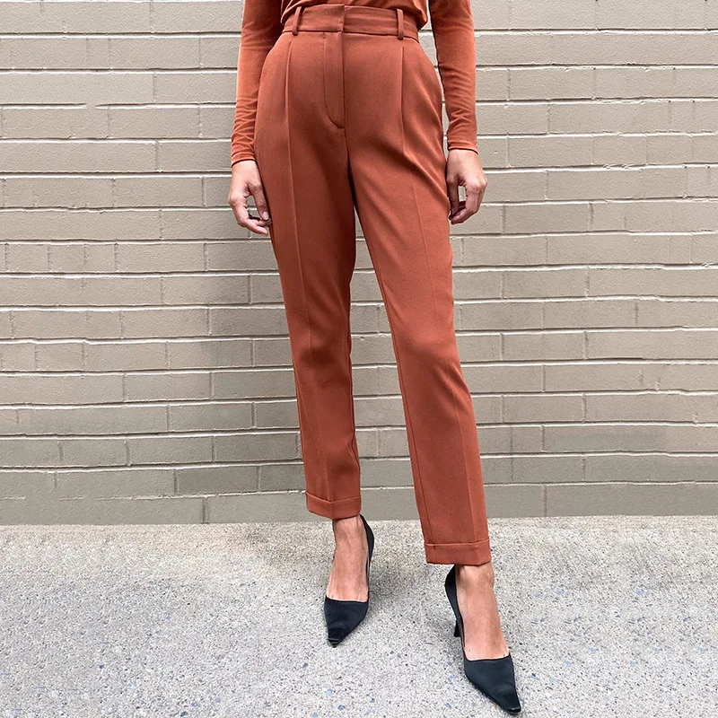 2021 Spring and Autumn New Casual Fashion Temperament Suit Pants Women's Sexy Simple Style High Waist Thin Capris Women Pants
2021 Spring and Autumn New Casual Fashion Temperament Suit Pants Women's Sexy Simple Style High Waist Thin Capris Women Pants