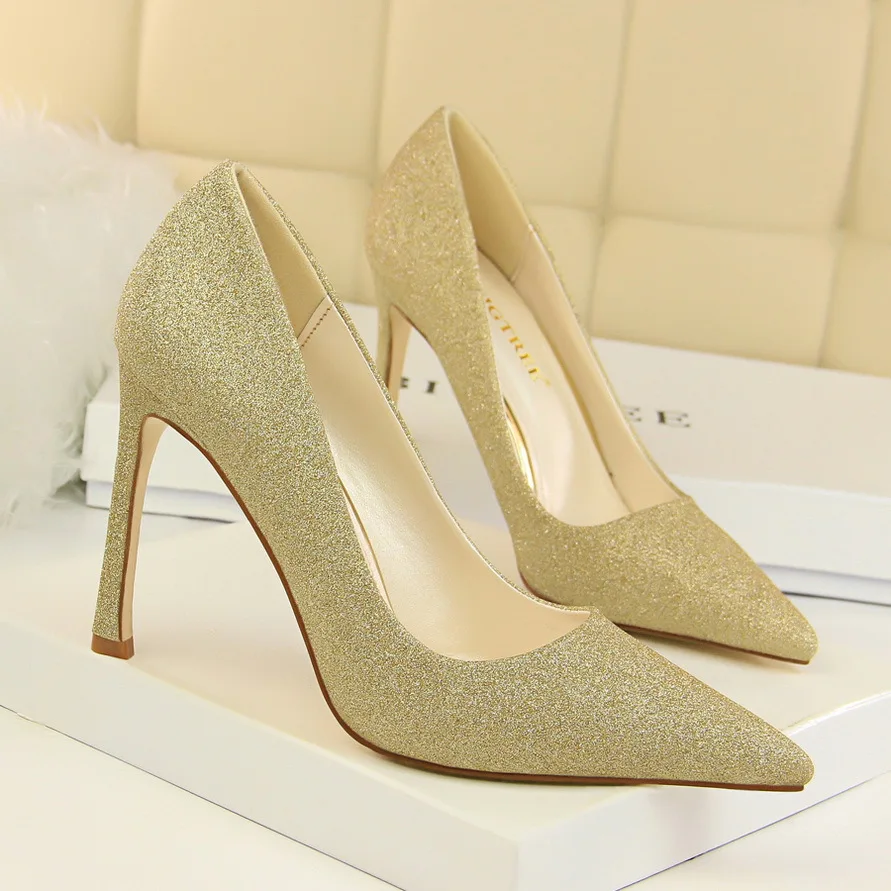 New Shoes Pointed toe Fashion High Heels Women Pumps Elegant Outdoors Office Pumps Beautiful Ladies Shoes Pumps Thin Heel
New Shoes Pointed toe Fashion High Heels Women Pumps Elegant Outdoors Office Pumps Beautiful Ladies Shoes Pumps Thin Heel