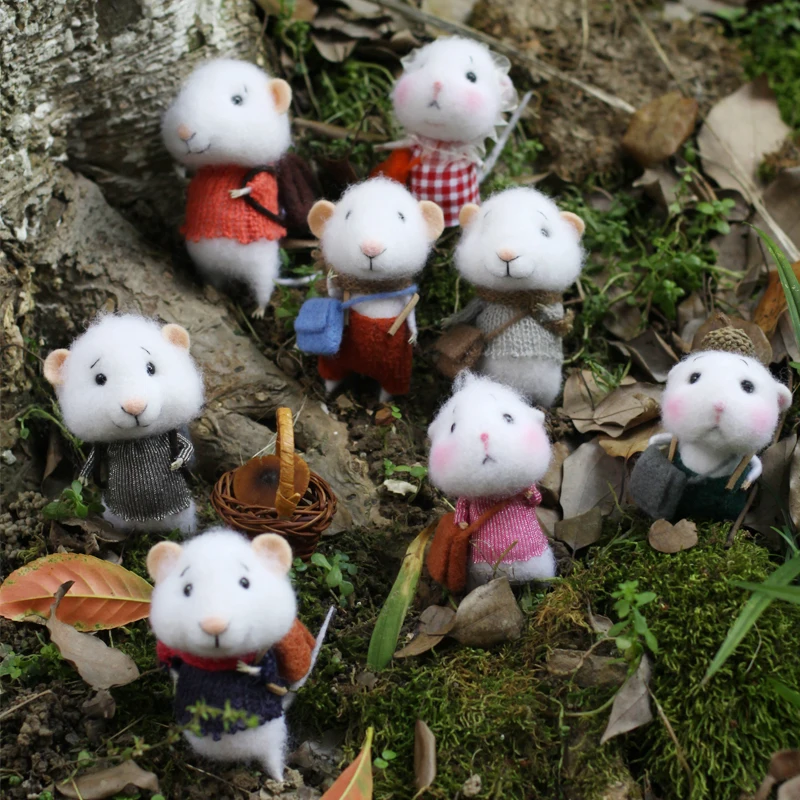 Unfinished DIY Wool Felt Poked Cartoon Cute The Mouse Family Animal Dolls Handmade Craft Creative Gift Toy Material Package Set
Unfinished DIY Wool Felt Poked Cartoon Cute The Mouse Family Animal Dolls Handmade Craft Creative Gift Toy Material Package Set