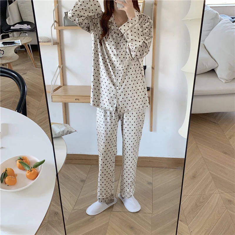 Alien Kitty 2021 Two Piece Suit Polka Dot Printing Nightwear Sweet Soft Casual Homewear Elegant Loose Fashion Home Pajamas Sets
Alien Kitty 2021 Two Piece Suit Polka Dot Printing Nightwear Sweet Soft Casual Homewear Elegant Loose Fashion Home Pajamas Sets