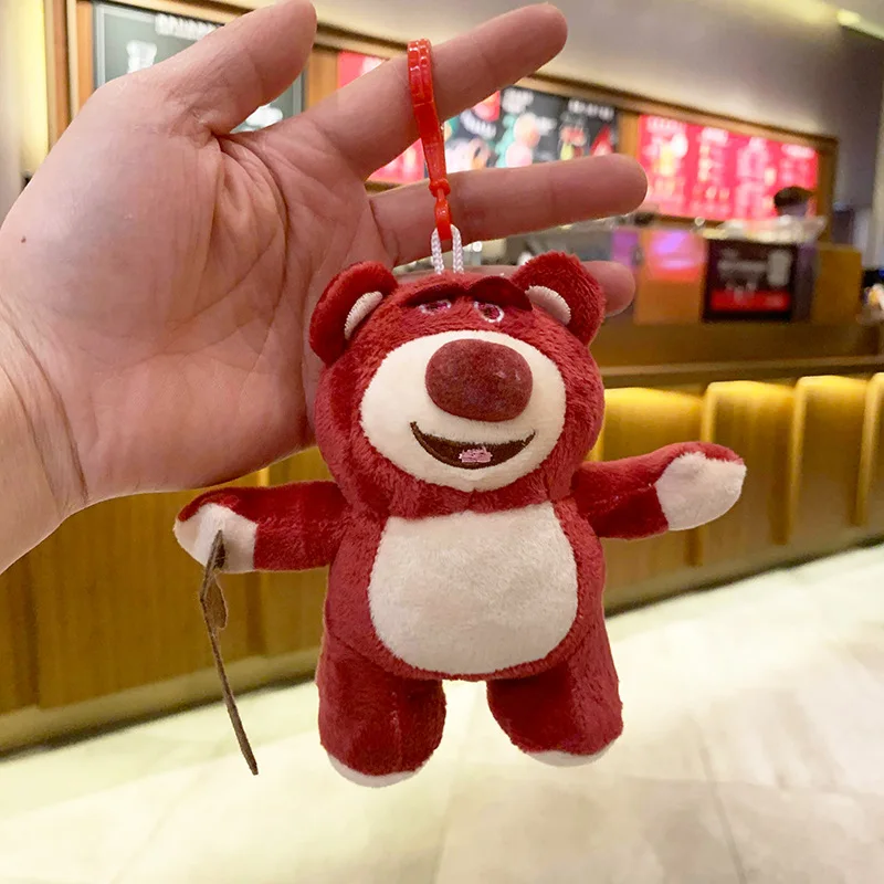 Плюшевые игрушки из мультфильма Disney Lotso, брелок для ключей, плюшевая фигурка плюша, подарок, брелки, милые куклы с орнаментом Q, игрушка для де...
Плюшевые игрушки из мультфильма Disney Lotso, брелок для ключей, плюшевая фигурка плюша, подарок, брелки, милые куклы с орнаментом Q, игрушка для де...