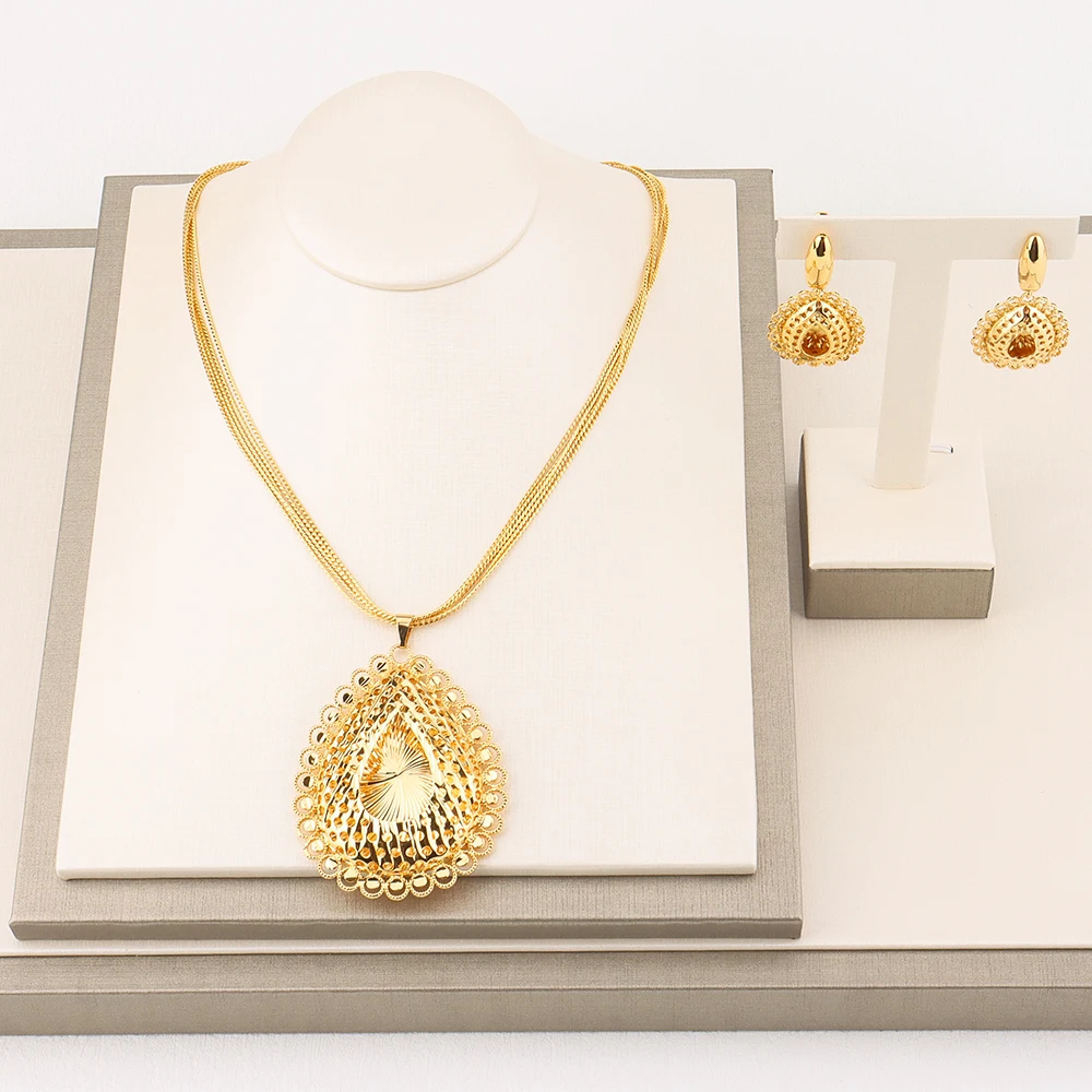 Dubai Ladies Jewelry Fashion Gold Plated Necklace Pendant Banquet Elegant Ladies Jewelry Collar Set Wedding Anniversary Gift
Dubai Ladies Jewelry Fashion Gold Plated Necklace Pendant Banquet Elegant Ladies Jewelry Collar Set Wedding Anniversary Gift