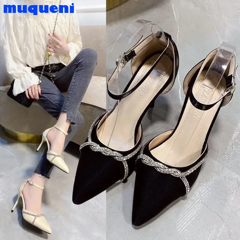 Summer new stiletto high-heeled large size women's sandals platform fashion casual women slippers breathable womens shoes slides 
Summer new stiletto high-heeled large size women's sandals platform fashion casual women slippers breathable womens shoes slides