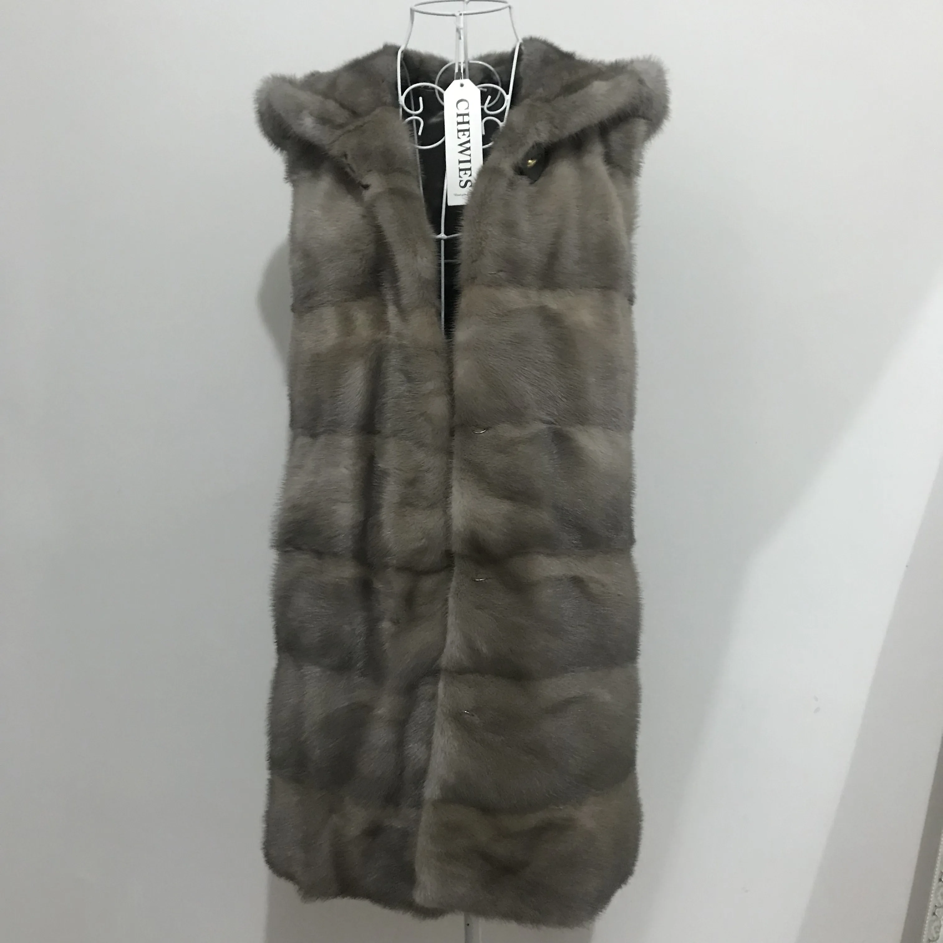 Real Mink Fur Vest Winter Jacket With Hood 2019 New Whole Skin Solid Slim Genuine Fur Outerwear Long Coat Women Sleeveless 12.28
Real Mink Fur Vest Winter Jacket With Hood 2019 New Whole Skin Solid Slim Genuine Fur Outerwear Long Coat Women Sleeveless 12.28