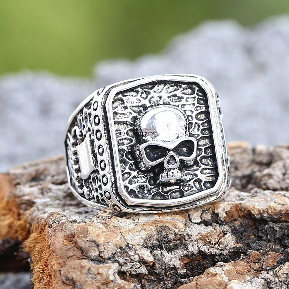 Coconal Punk Metal Square Stereo Skull Ring Jewelry Punk Retro Trend Party Popular Personalized Exquisite Creative Gift
Coconal Punk Metal Square Stereo Skull Ring Jewelry Punk Retro Trend Party Popular Personalized Exquisite Creative Gift