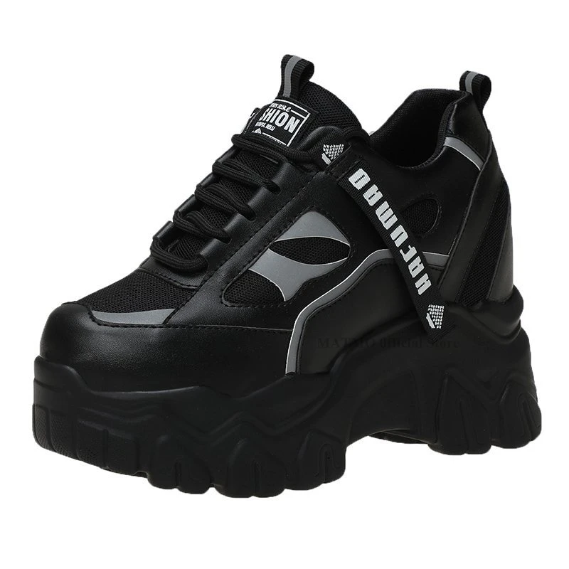 Женские кроссовки, новинка 2022, модная женская повседневная спортивная обувь на высокой платформе, универсальная удобная сетчатая дышащая обувь
Женские кроссовки, новинка 2022, модная женская повседневная спортивная обувь на высокой платформе, универсальная удобная сетчатая дышащая обувь