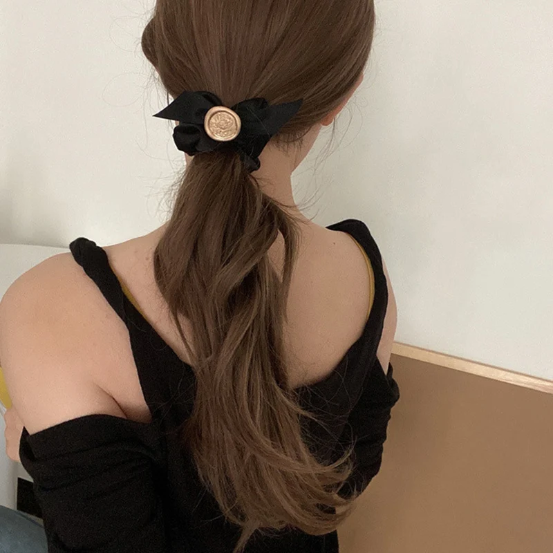 Textured Large Intestine Circle Head Rope Net Red Female Simple Fashion Retro Large Intestine Circle Head Jewelry Bow Scrunchies
Textured Large Intestine Circle Head Rope Net Red Female Simple Fashion Retro Large Intestine Circle Head Jewelry Bow Scrunchies