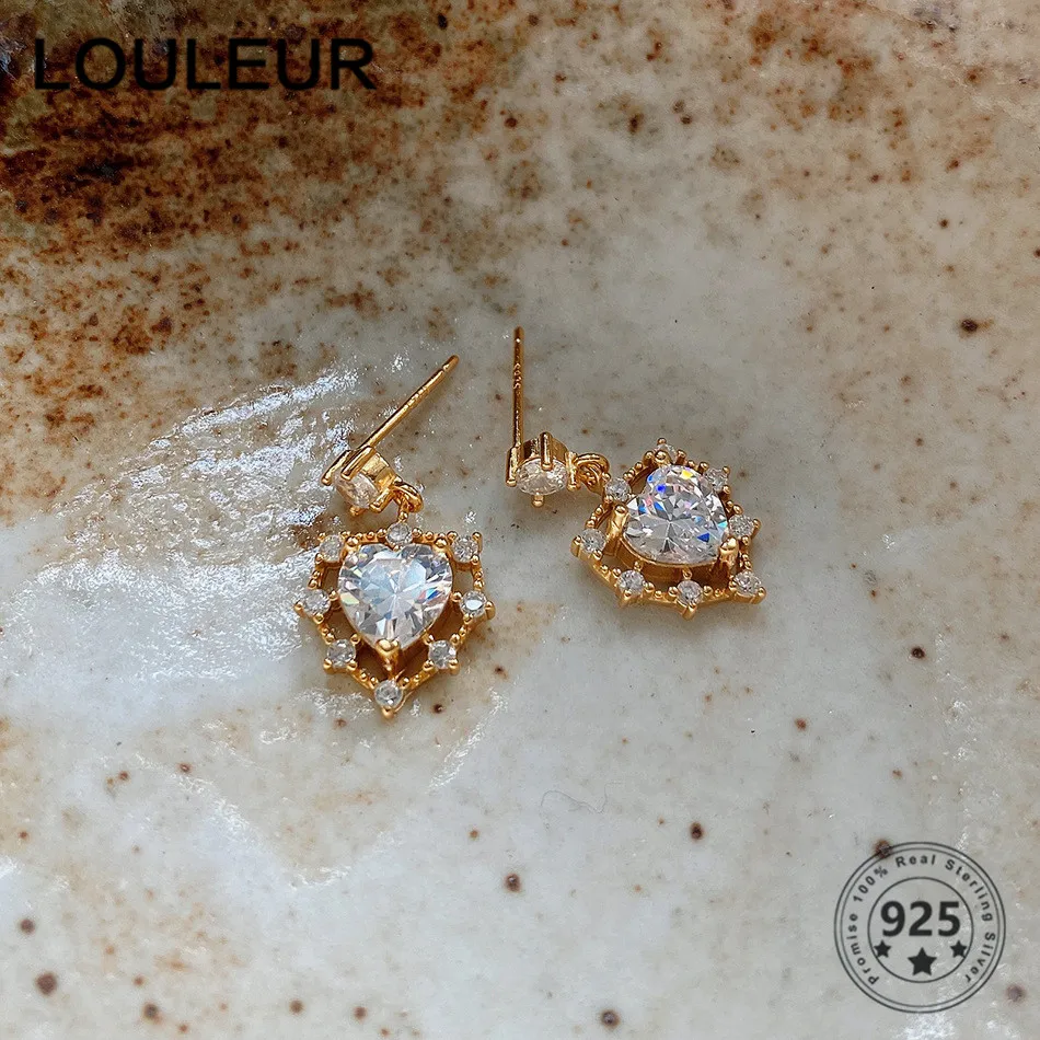LouLeur Fashion 925 Sterling Silver Earrings Heart Zircon Stud Earrings For Women Jewelry Silver 925 Fashion Jewelry Wedding
LouLeur Fashion 925 Sterling Silver Earrings Heart Zircon Stud Earrings For Women Jewelry Silver 925 Fashion Jewelry Wedding