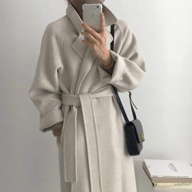 New One-Piece Korean Fashion Ladies Woolen Coat 2021 Winter Vintage Lapel Loose Adjustable Waist Warm Women'S Woolen Coat Coat
New One-Piece Korean Fashion Ladies Woolen Coat 2021 Winter Vintage Lapel Loose Adjustable Waist Warm Women'S Woolen Coat Coat