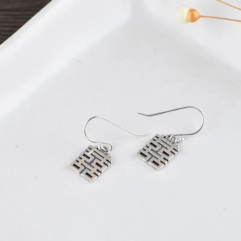 FNJ Chinese Shuang Xi Earrings 925 Silver Original Pure S925 Sterling Silver Drop Earring for Women Jewelry Good Luck Lucky
FNJ Chinese Shuang Xi Earrings 925 Silver Original Pure S925 Sterling Silver Drop Earring for Women Jewelry Good Luck Lucky