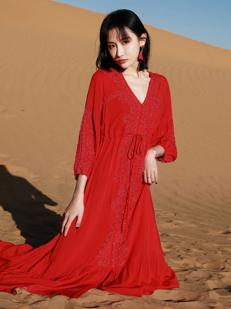 High-end dress female red desert qinghai lake beach dress seaside on summer clothes Bohemian dress
High-end dress female red desert qinghai lake beach dress seaside on summer clothes Bohemian dress