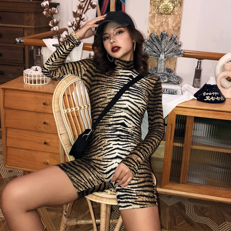 2020 New Arrivals Women Winter Sexy Long Sleeve Tiger Stripe Leoard Turtleneck Bodycon High Street Bodysuits
2020 New Arrivals Women Winter Sexy Long Sleeve Tiger Stripe Leoard Turtleneck Bodycon High Street Bodysuits