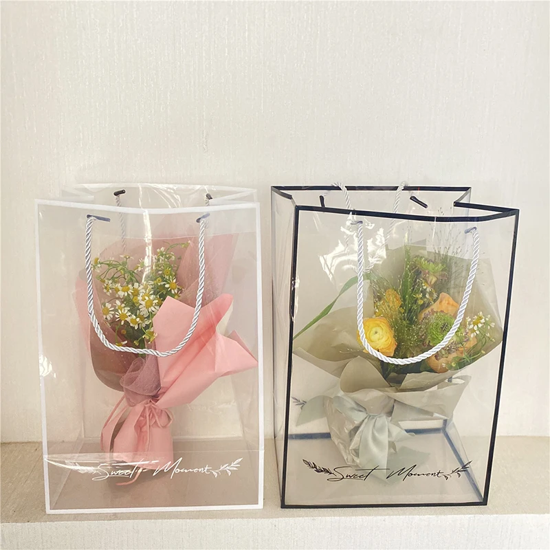 Flower Packing Tote Transparent Clear PVC Home Party Decoration Rose Flower Portable Gift Bag Collocation Packaging
Flower Packing Tote Transparent Clear PVC Home Party Decoration Rose Flower Portable Gift Bag Collocation Packaging