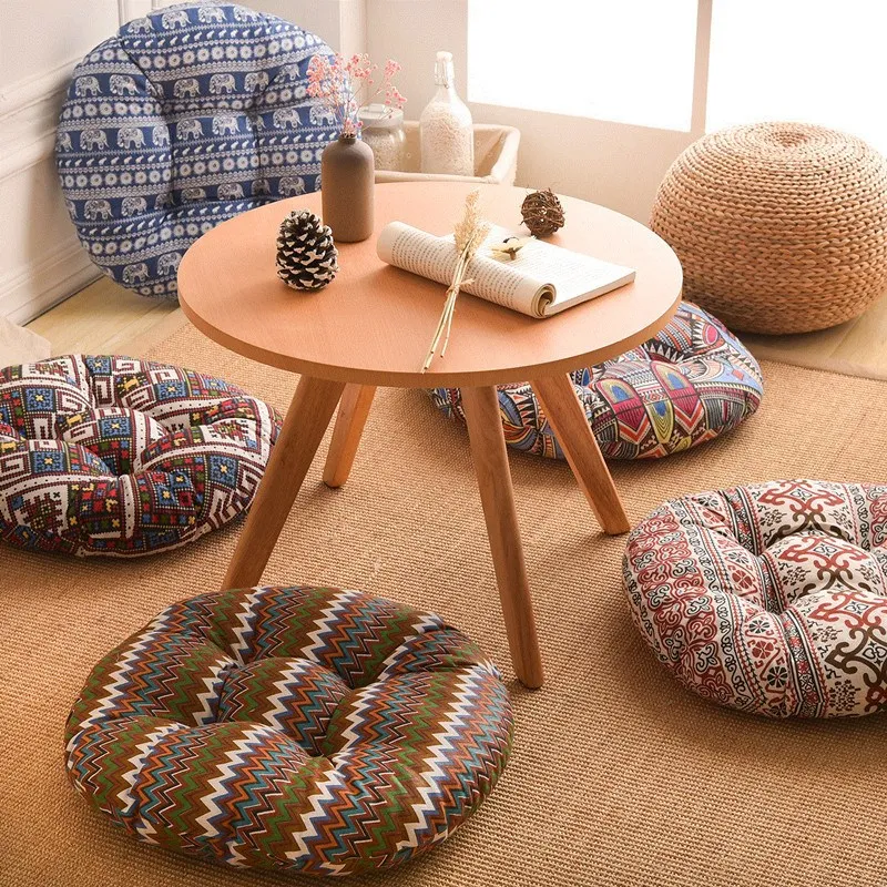 European Style Plaid Round Seat Cushion Tatami Cushion Sofa Pillow Home Decoration Bed Pillow Chair Pumpkin Shaped Cushion
European Style Plaid Round Seat Cushion Tatami Cushion Sofa Pillow Home Decoration Bed Pillow Chair Pumpkin Shaped Cushion