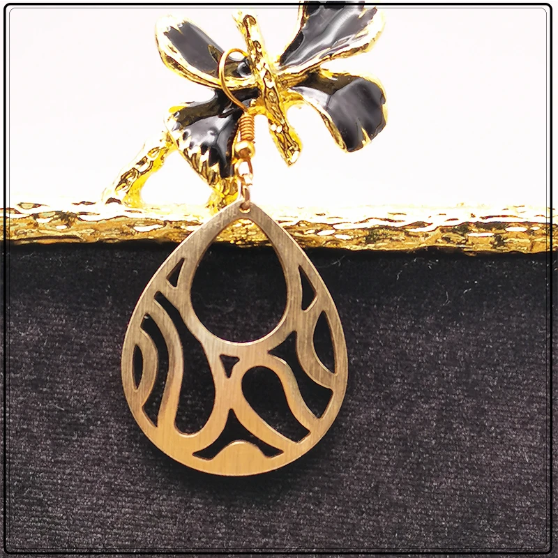 Original Gothic Gold Color Water Drop Metal Earrings For Women Punk Coco Boho Dangle Designer Fashion Accessories Jewelry
Original Gothic Gold Color Water Drop Metal Earrings For Women Punk Coco Boho Dangle Designer Fashion Accessories Jewelry