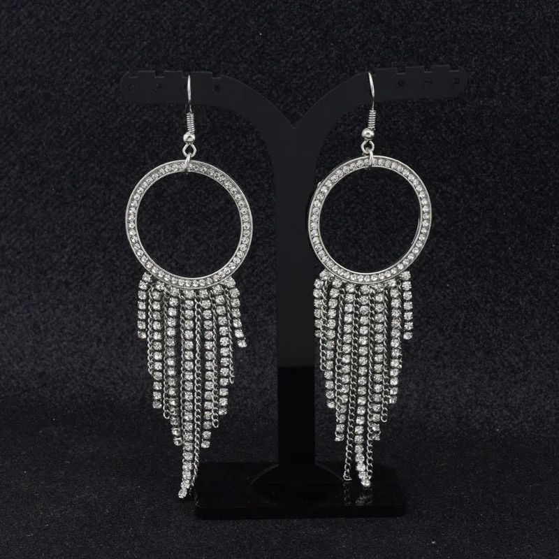 New Arrival Fashion European and American Full Diamond Tassel Super Long Female Earrings Beauty Accessories Earrings Ear Clips
New Arrival Fashion European and American Full Diamond Tassel Super Long Female Earrings Beauty Accessories Earrings Ear Clips