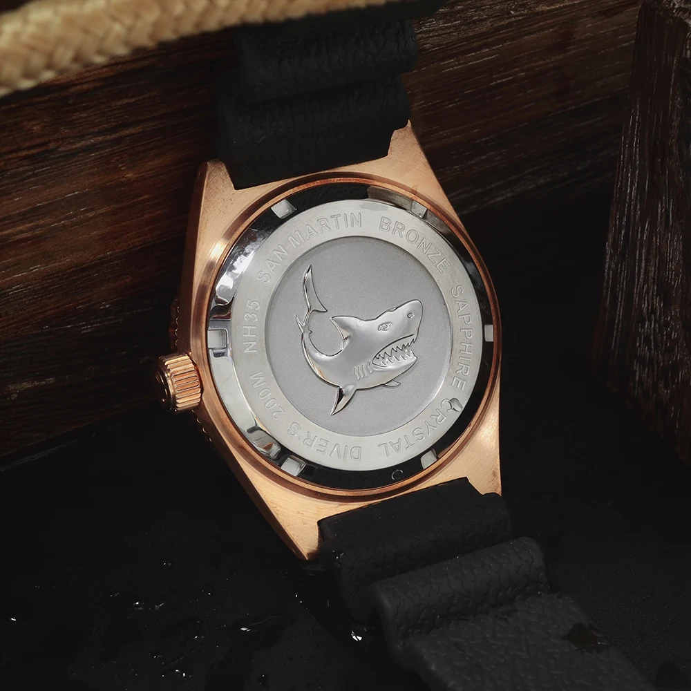 San Martin Bronze Dive Watch 62Mas CuSn8 200M NH35 Automatic Watch Sapphire Rubber Date Luminous Men Mechanical Watches
San Martin Bronze Dive Watch 62Mas CuSn8 200M NH35 Automatic Watch Sapphire Rubber Date Luminous Men Mechanical Watches