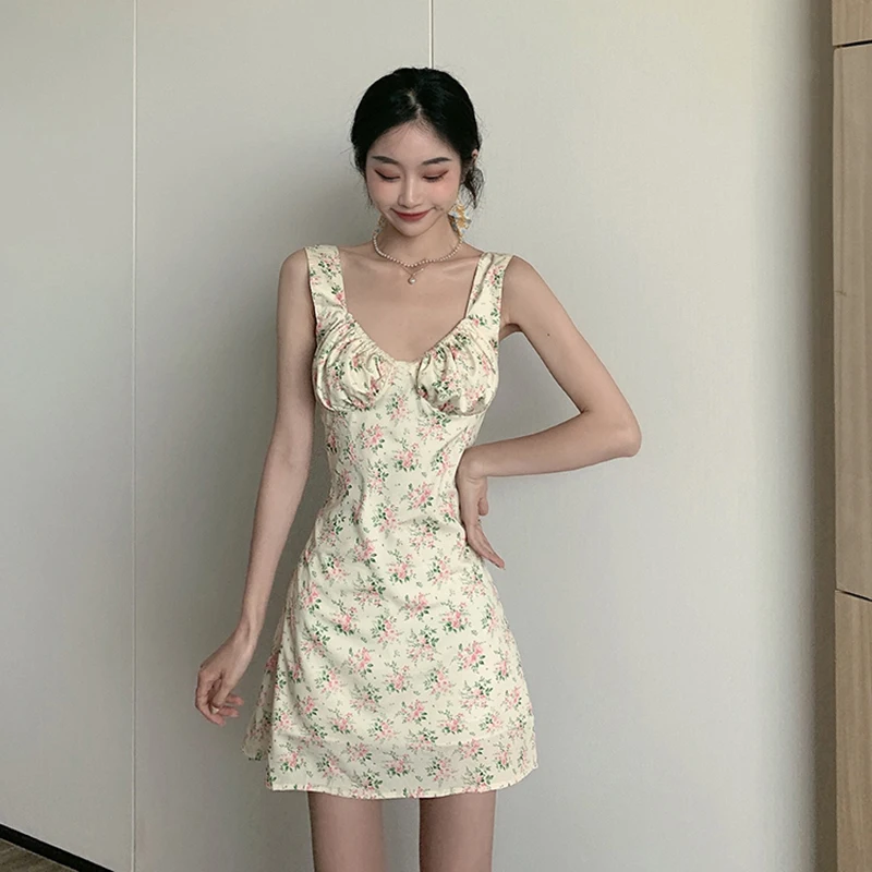 Vintage Sweet Floral Print Mini Dress Women Sleeveless Strap A-Line Party Dress Harajuku Zipper Elastic Backless Sexy 2021 Z170
Vintage Sweet Floral Print Mini Dress Women Sleeveless Strap A-Line Party Dress Harajuku Zipper Elastic Backless Sexy 2021 Z170