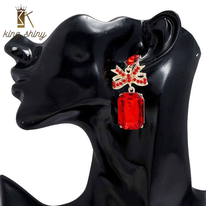 King Shiny Temperament Crystal Bow Dangle Earrings Vintage Geometric Square Drop Earrings for Woman Girls Party Jewelry Brincos
King Shiny Temperament Crystal Bow Dangle Earrings Vintage Geometric Square Drop Earrings for Woman Girls Party Jewelry Brincos
