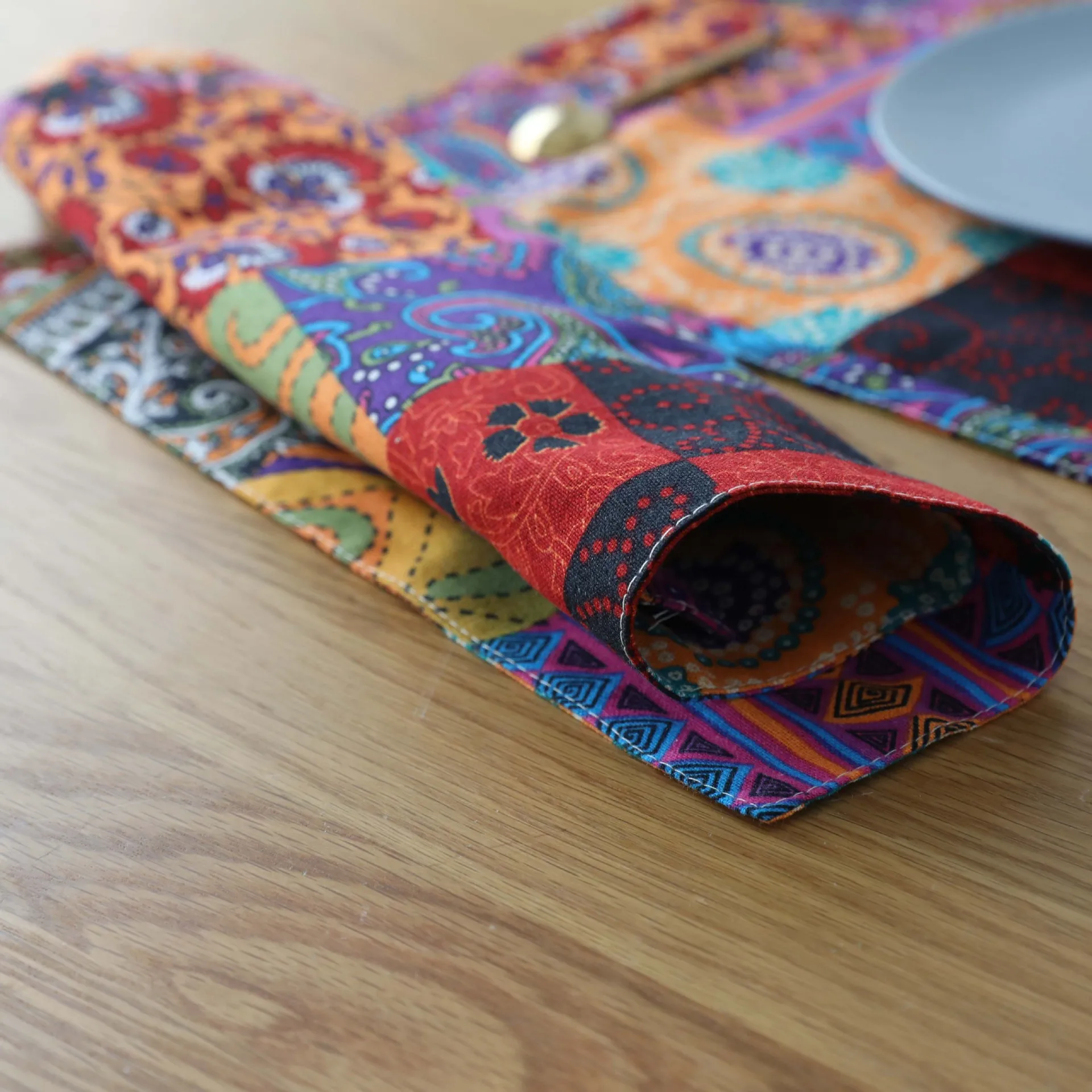 American Style Western Placemat Table Mat Insulation Pad Bohemian Fabric Thick Cotton and Linen Anti-scald Tablecloth Bowl Mat
American Style Western Placemat Table Mat Insulation Pad Bohemian Fabric Thick Cotton and Linen Anti-scald Tablecloth Bowl Mat