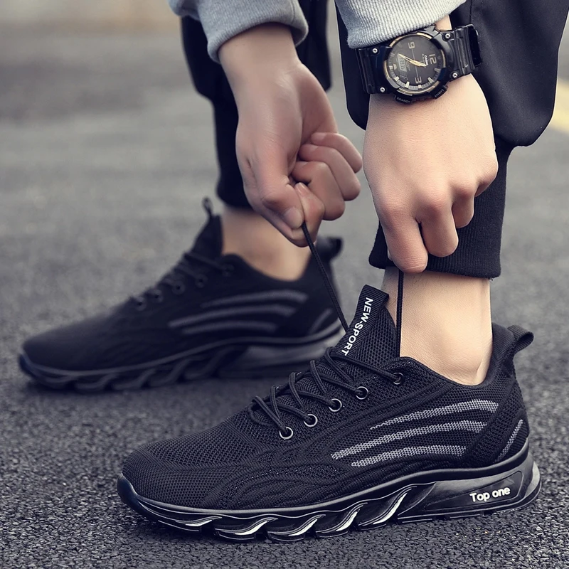 Summer new popcorn hollow fly weave breathable ultra light running shoes 
Summer new popcorn hollow fly weave breathable ultra light running shoes