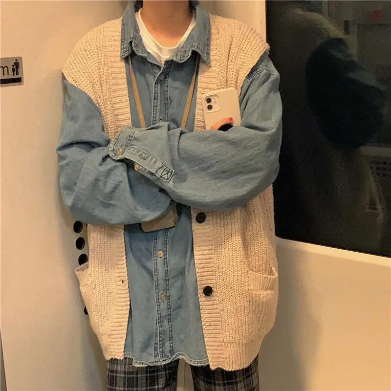 Autumn and Winter 2021 New Retro Port Flavor Salt BF Style Versatile Loose V-Neck Sweater Women's Vest Coat Fashion
Autumn and Winter 2021 New Retro Port Flavor Salt BF Style Versatile Loose V-Neck Sweater Women's Vest Coat Fashion