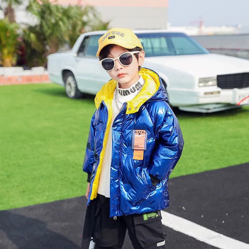 Children's down jacket 2021 new 2-12 year old winter classic down hooded bright face boys and girls' down thickened down jacket
Children's down jacket 2021 new 2-12 year old winter classic down hooded bright face boys and girls' down thickened down jacket