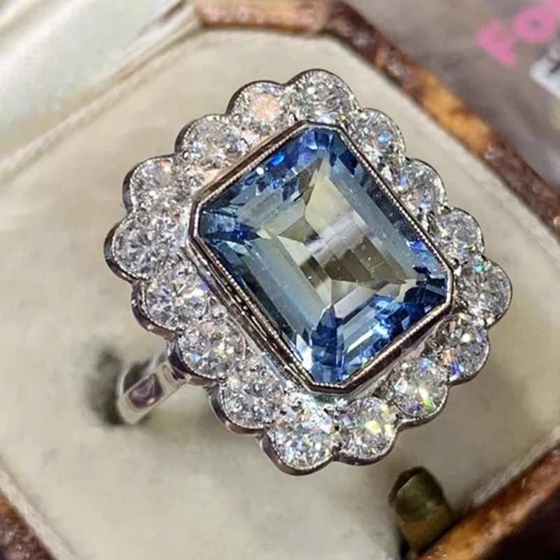 Popular Silver Plated Color Inlaid Blue Crystal Zircon Rhinestone Female Ring for Party Wedding Jewelry Accessories 
Popular Silver Plated Color Inlaid Blue Crystal Zircon Rhinestone Female Ring for Party Wedding Jewelry Accessories