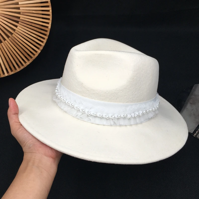 Elegant white lace pearl of new fund Panama autumn winters homburg euramerican fashion face little Japanese fedoras
Elegant white lace pearl of new fund Panama autumn winters homburg euramerican fashion face little Japanese fedoras