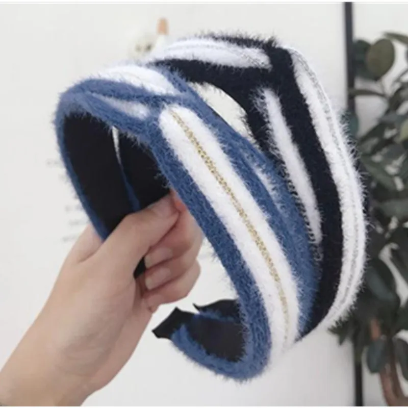 Winter Wool Cross Head Band for Women Hair Accessories Color Blocking Wool Hairband Boutique Adults Hair Headband Wool Hair Hoop 
Winter Wool Cross Head Band for Women Hair Accessories Color Blocking Wool Hairband Boutique Adults Hair Headband Wool Hair Hoop