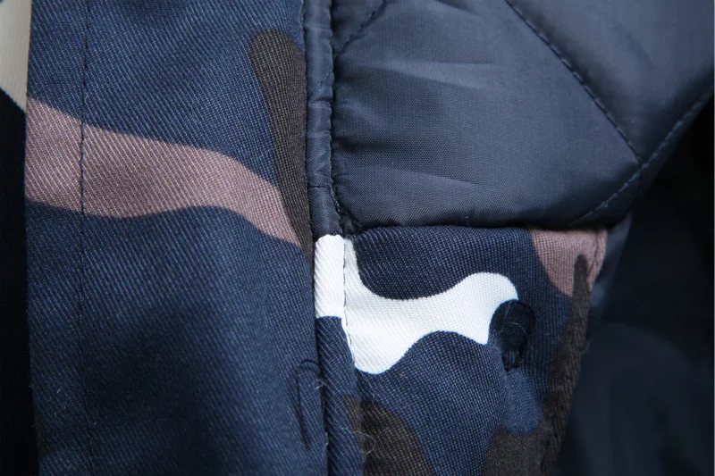 Pop Men Parka Camouflage Jacket Winter Hooded Velvet Thick Windproof Coat Men Warm Male's Medium-Long Military Parkas
Pop Men Parka Camouflage Jacket Winter Hooded Velvet Thick Windproof Coat Men Warm Male's Medium-Long Military Parkas